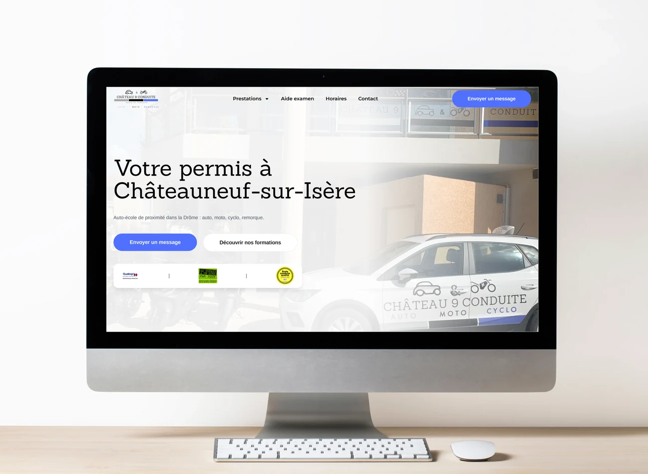 Site internet Château9Conduite présenté sur un écran
